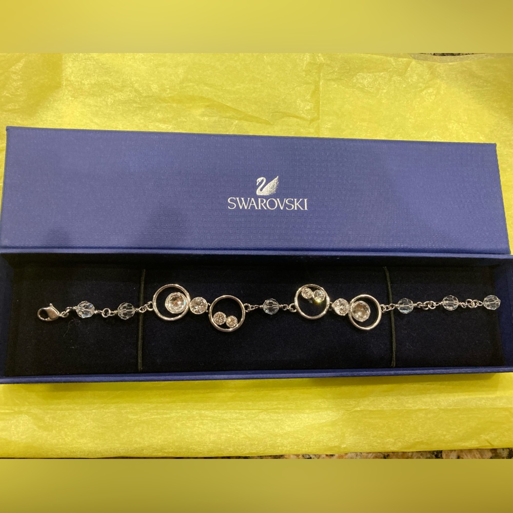 NIB Swarovski Platinum Rhodium Silver Bracelet